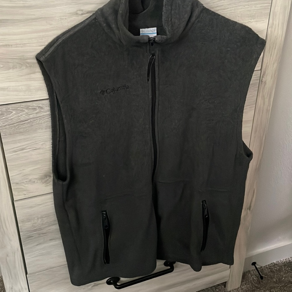 Columbia Vest